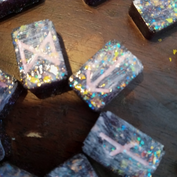 Prismatic Runes/Elder Futhark - Picture 6 of 7